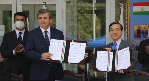 JICA и AKAH совместно предоставили экстренную  помощь ГУП "Ходжагии манзилиу коммунали"
