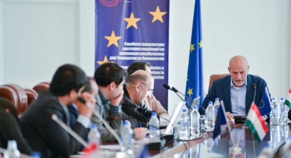 Развитие альтернативных финансовых инструментов может сократить расстояние между деньгами и бизнесом. Часть 1