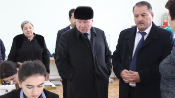Заробиддин Файзуллозода ознакомился с деятельностью двух швейных предприятий в Душанбе