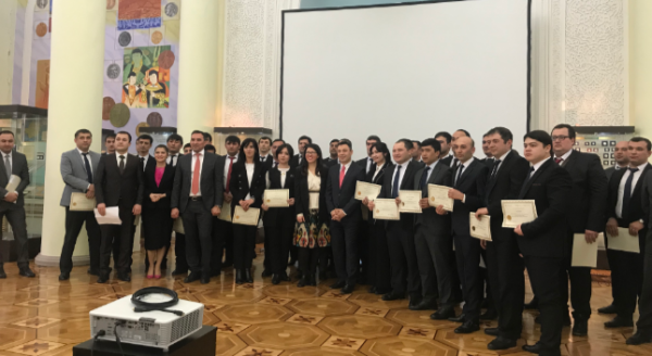ЕБРР и НБТ награждают выпускников Программы содействия развитию торговли