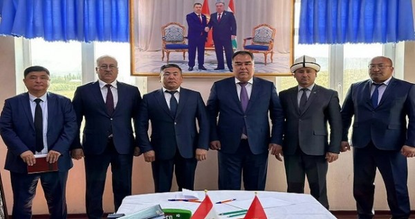 Таджикистан и Кыргызстан договорились о совместном водопользовании