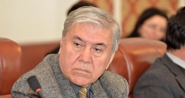 Умаров: Таджикистан может экспортировать воду "Сиема" в Узбекистан