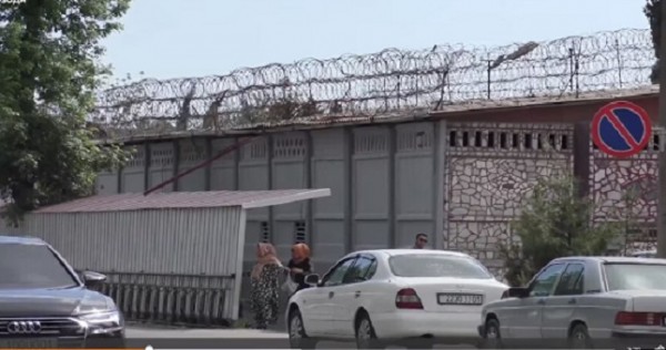 Тюрьму в Таджикистане покинул последний гражданин Ирана