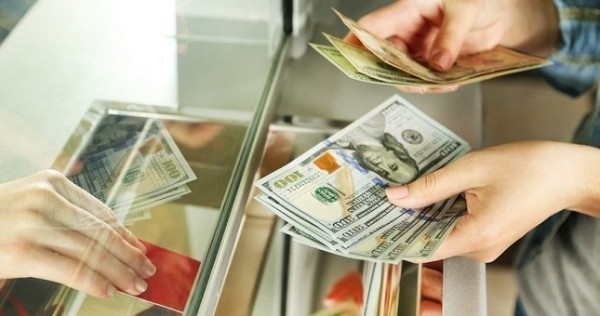 В Душанбе обсуждена ситуация на валютном рынке