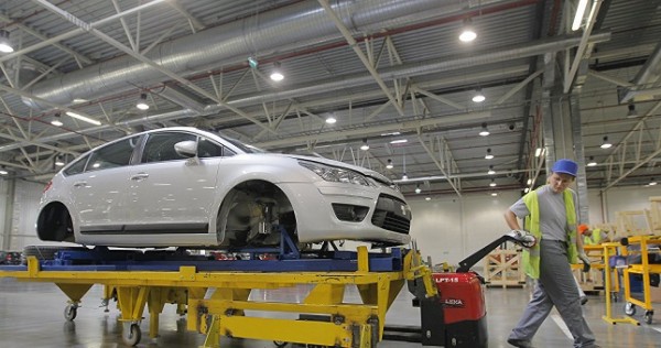 Рахмон поручил начать производство японских автомобилей в Таджикистане