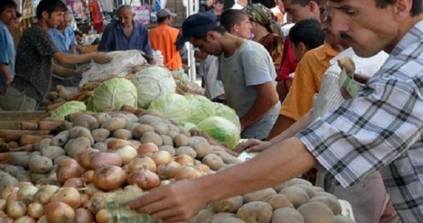 В канун Рамазана на таджикских рынках вдвое подорожали фрукты