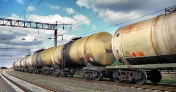 За 4 месяца Таджикистан импортировал свыше 166 тыс. тонн нефтепродуктов
