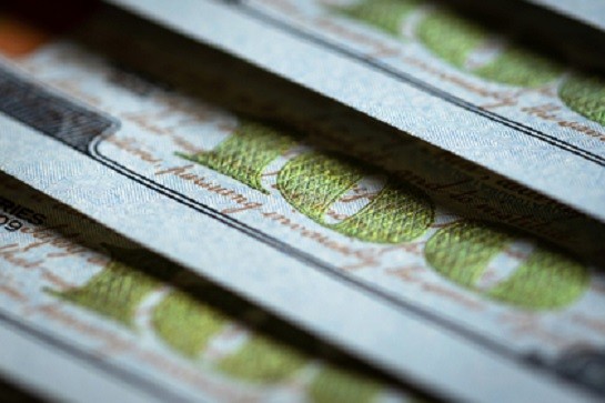 Подсчитаны успехи России в освобождении от власти доллара