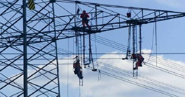 В неэлектрифицированные села в Таджикистане проведут свет