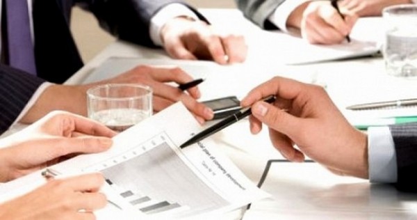 Реализацию государственных инвестпроектов обсудили в Таджикистане