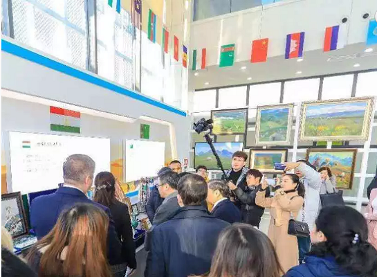 Таджикская и китайская компании договорились о сотрудничестве в электронной торговле