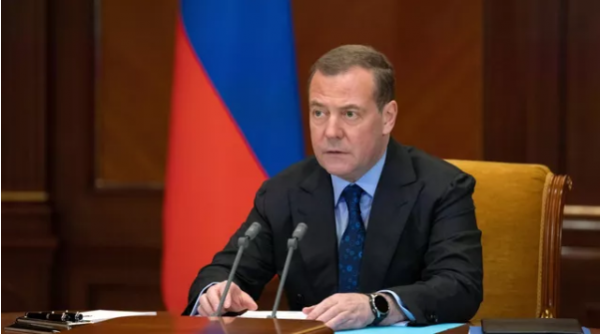 Медведев назвал Украину частью России