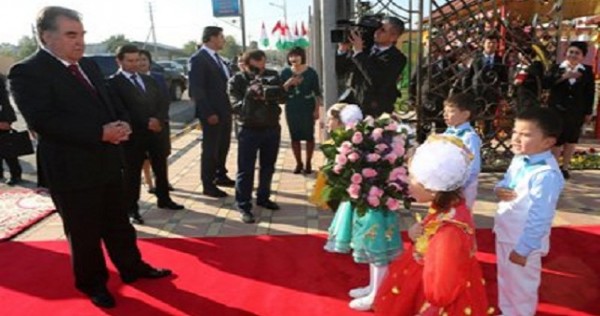 Президент принял участи в открытии ряда объектов в Дж.Расуловском районе