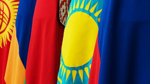 Несмотря на санкции: ЕАЭС и Евросоюз увеличили торговлю