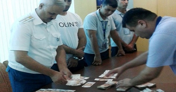 В Худжандском аэропорту пресечена контрабанда 3 млн. российских рублей
