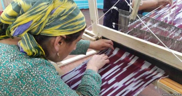 Главное шелководческое предприятие Таджикистана выставлено на продажу