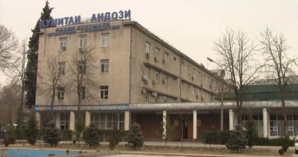 Налоговый комитет Таджикистана подтвердил, что сотовые операторы несут огромные убытки