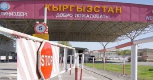 В Кыргызстан из Таджикистана незаконно завезли 3 тонны свежих мандаринов.