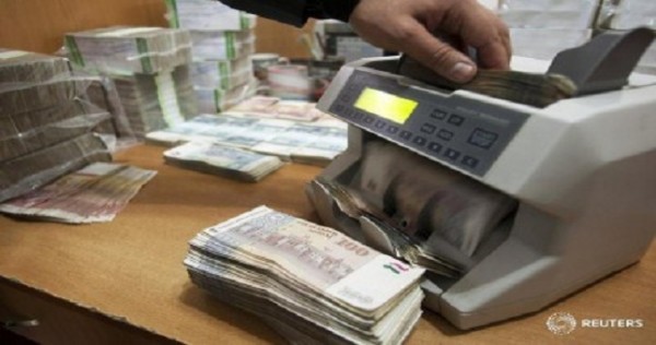 Рекордные курсы доллара и рубля в Душанбе вопреки обещаниям Нацбанка