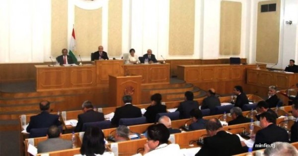 Таджикистан будет развивать экономику по-новому