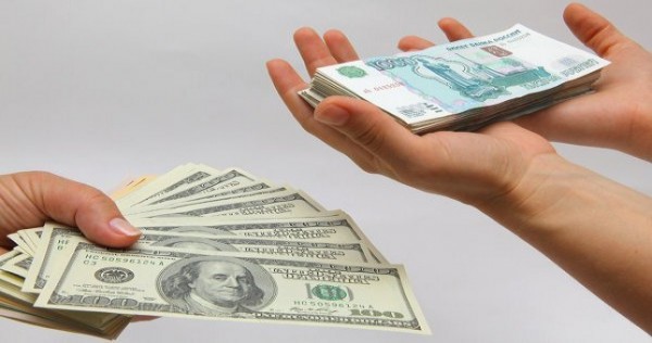 В Таджикистане вновь повысился курс российского рубля