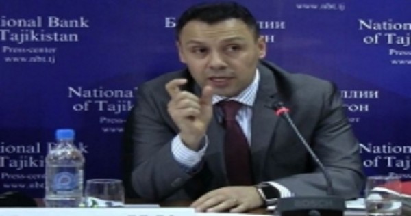 Financial Times: Таджикистан намерен попросить у МВФ полмиллиарда долларов
