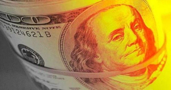 Эксперт: Таджикистан поможет России слезть с "долларовой иглы"