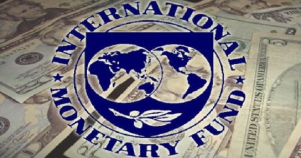 МВФ: Экономика Таджикистана и других стран региона испытывает серьезные шоки от снижения денежных переводов мигрантов