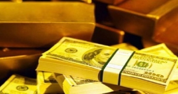 Объем золотовалютных запасов Таджикистана за полгода сократился почти на 7%, составив $448 млн.