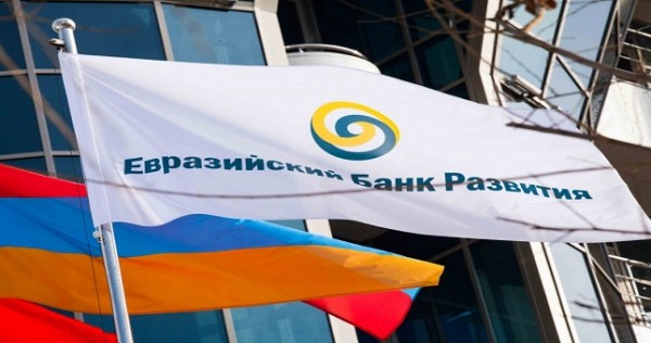 Экономическая активность Таджикистана будет определяться масштабами денежных переводов, - ЕАБР