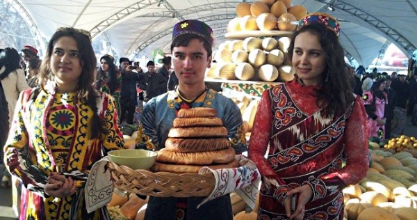 Сельхозпродукцию из Таджикистана показали в Москве