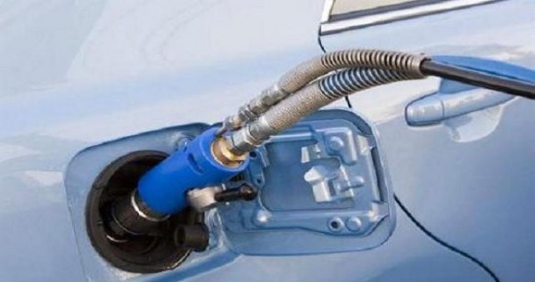 Половина таджикских автомобилистов уже перешла на сжиженный газ