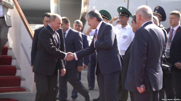 Путин: "Россия считает Таджикистан очень близким партнером"