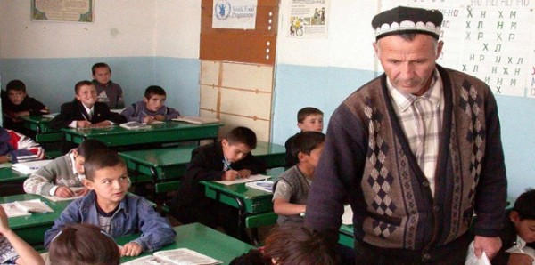 В Таджикистане не хватает учителей