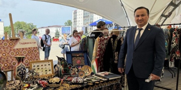 Таджикскую культуру представили на Международном фестивале «Славянский базар в Витебске»
