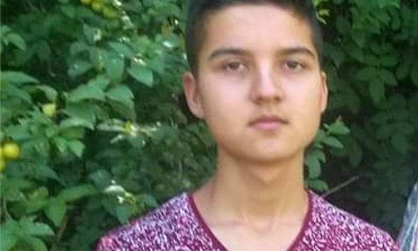 На севере Таджикистана в Сырдарье утонул сын Озарахша и Фарзоны