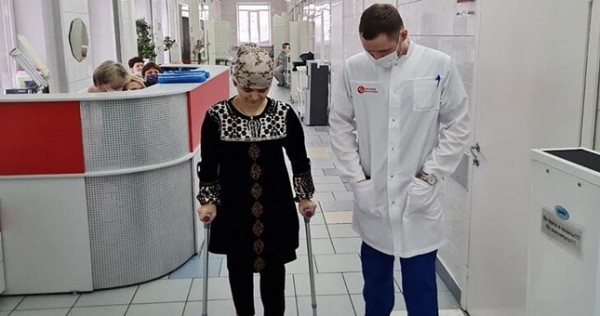 Российские врачи подарили девушке-дюймовочке из Таджикистана вторую жизнь