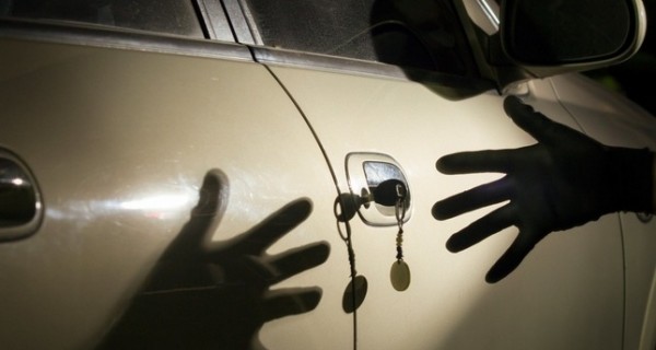 В Хороге два подростка подозреваются в автоугоне