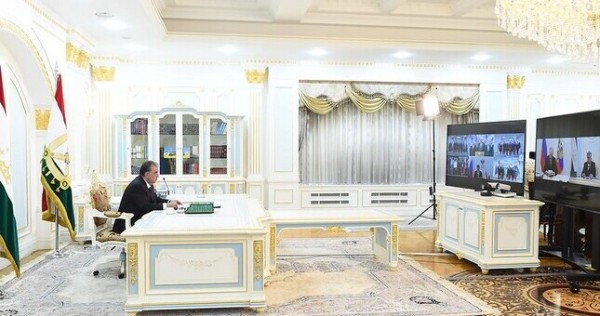 Эмомали Рахмон виртуально принял участие в церемонии открытия 5 русских средних школ в Таджикистане