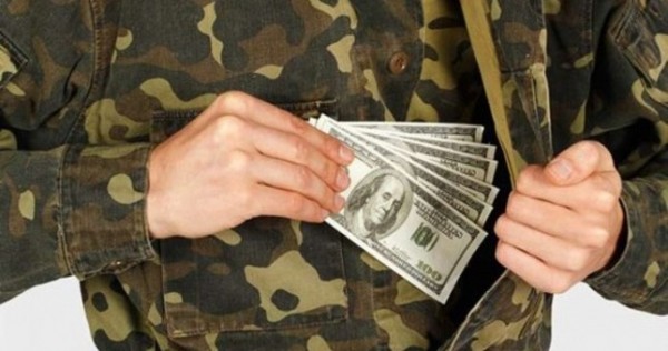 Сотрудник военкомата Шахринава подозревается в мошенничестве