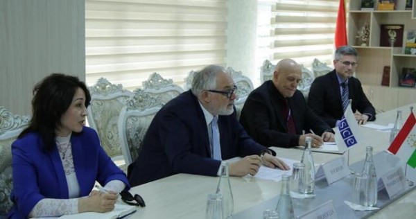 Реформу таджикской милиции обсудили в Душанбе