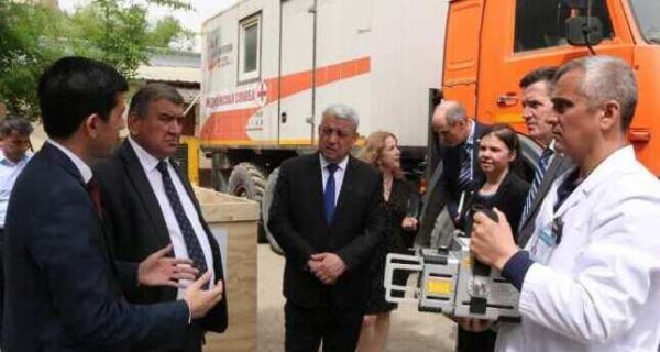 В Таджикистан доставлено три портативных рентгеновских аппарата для снимков в горных условиях