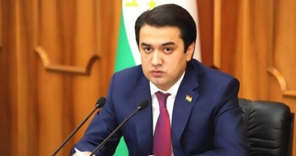 Среди Душанбинских школьников пройдет конкурс по языкознанию
