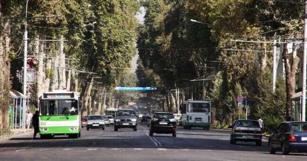 Движение по некоторым улицам Душанбе ограничат в связи с подготовкой к военному параду