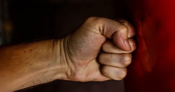В Раште вынесен приговор мужчине, который довел жену до самоубийства