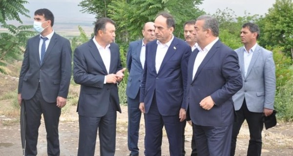 Кохир Расулзода посетил пострадавшие от стихийных бедствий местности районов Яван и Абдурахмона Джами