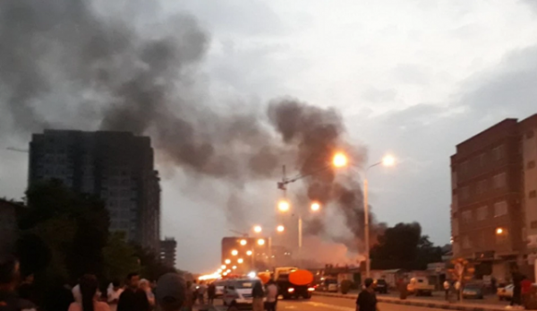 На АЗС в столичном районе Испечак произошел взрыв, пожарные ликвидируют возгорание