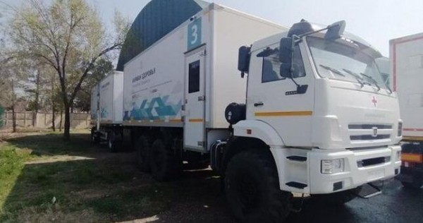 Таджикистан получил два комплекта мобильных медицинских автомобилей