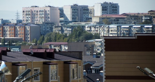 Мэрия Худжанда приостановила стройку нашумевшей многоэтажки