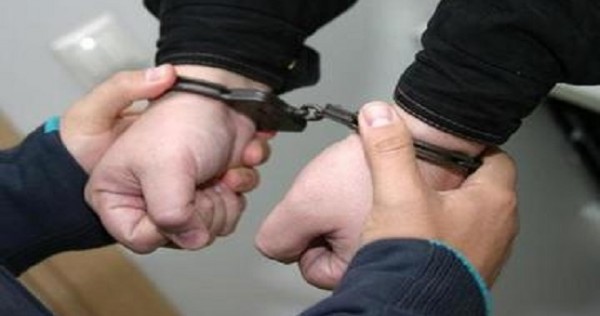 Двое мужчин задержаны за ограбление